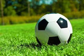 لعب كرة القدم- كرة القدم- مهارات كرة القدم